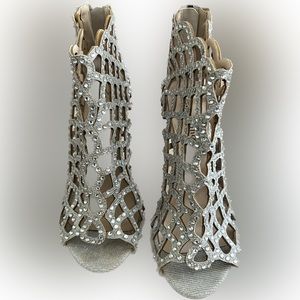 ZigiSoho Silver Rhinestone heel.